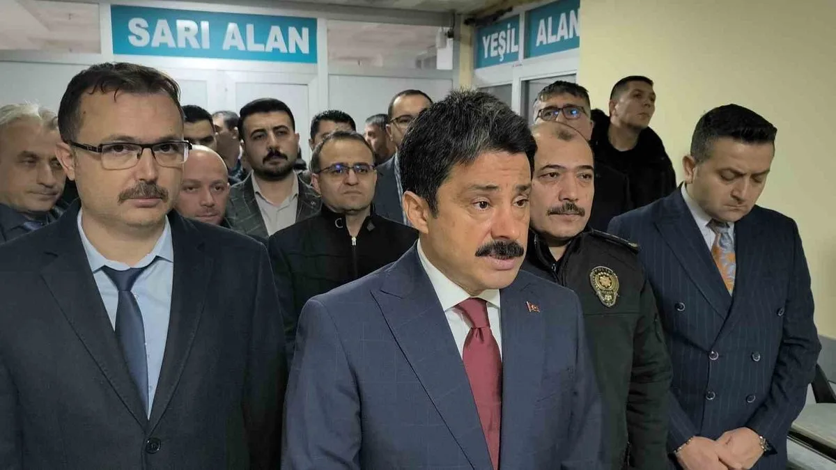 Kırşehir’deki feci trafik kazasında yaralı sayısı 21’e yükseldi: İlk açıklama Vali Demiryürek’ten geldi