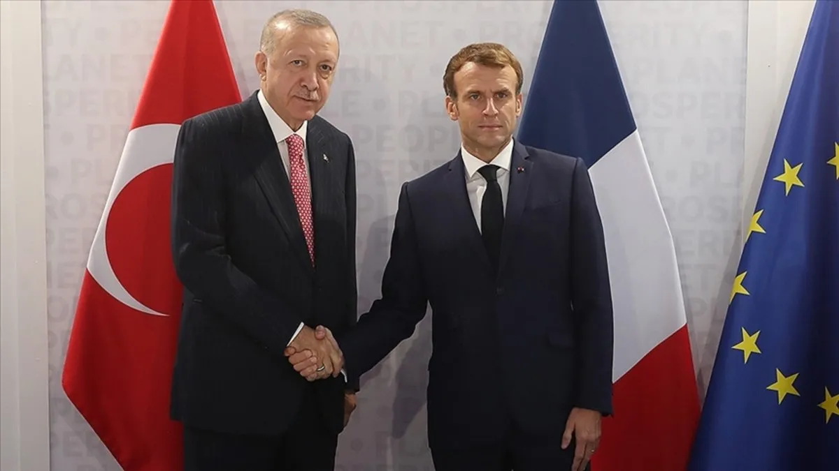 Son dakika: Başkan Erdoğan Macron ile görüştü