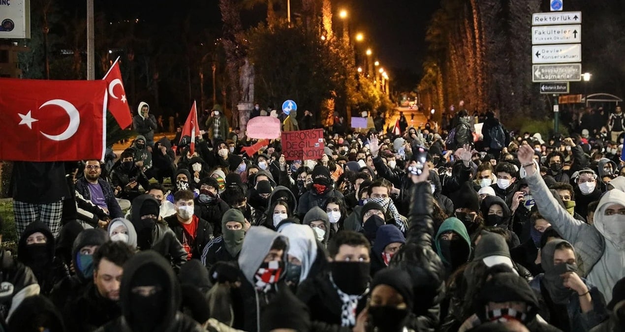 Protestolarda yaşanan insan hakları ihlallerinin araştırılması önerisi reddedildi